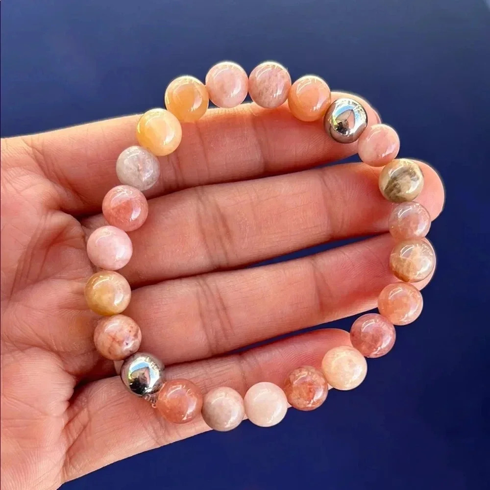 Handmade peach moonstone + hematite bracelet ✨
